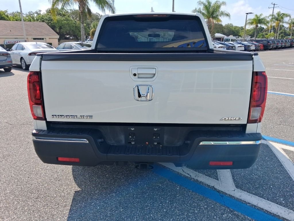 Used 2017 White Honda RTL-T image 6