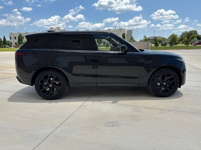 Used 2025 Black Land Rover SE image 4