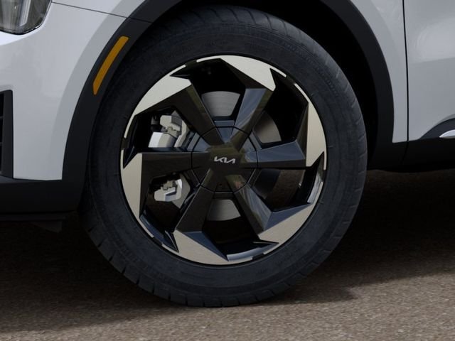 New 2026 White Kia EX image 10