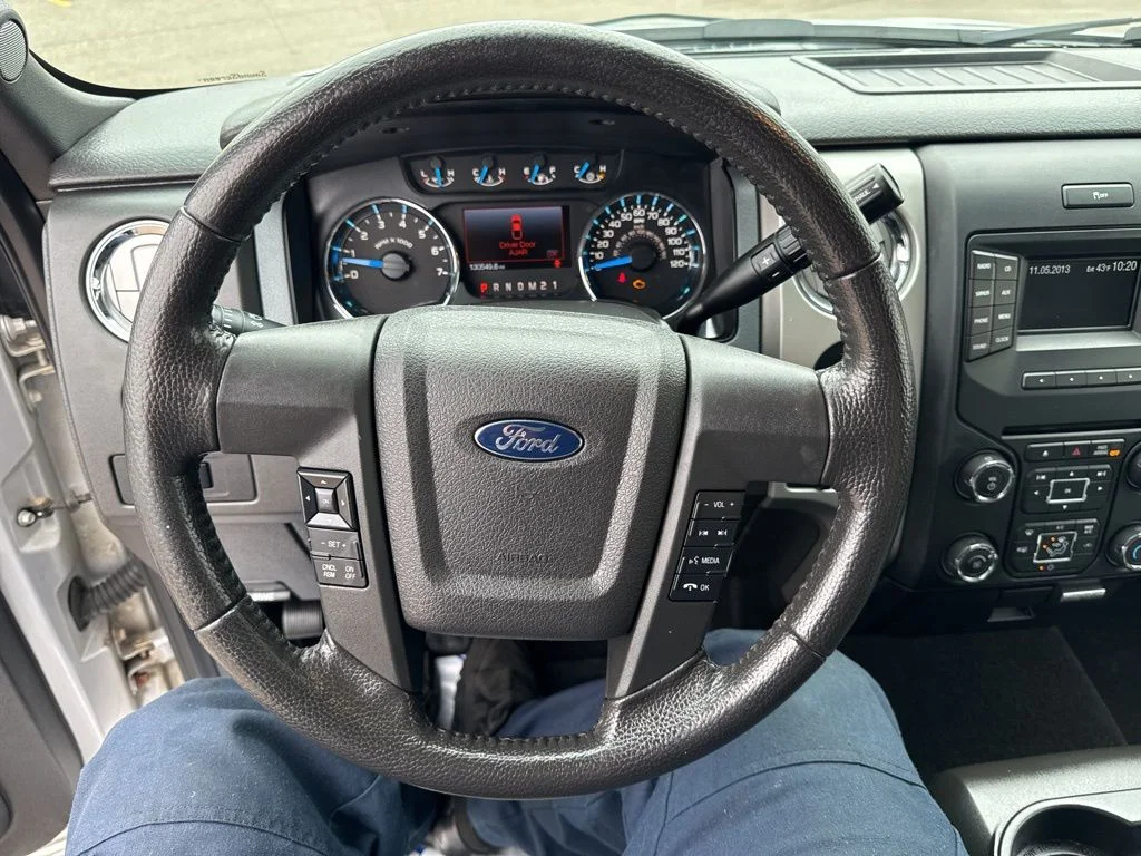 Used 2014 Ingot Silver Metallic Ford XLT image 20