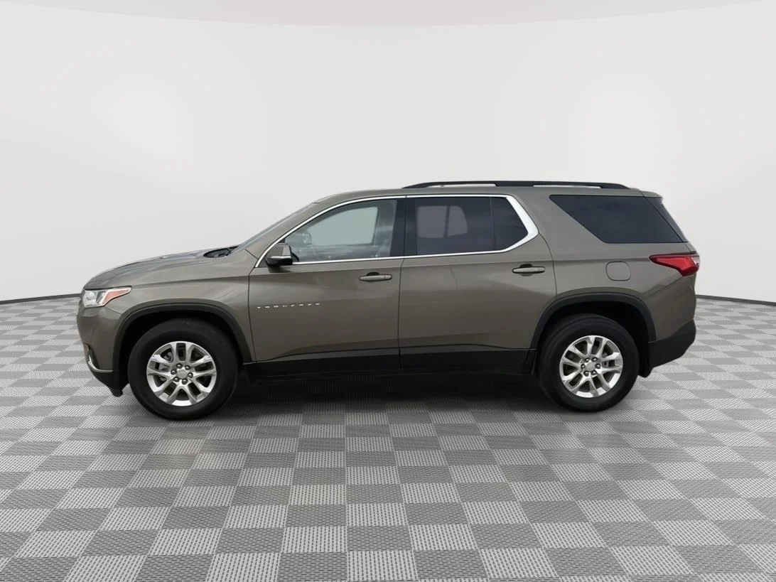 Used 2020 STONE GRAY METALLIC Chevrolet LT Leather image 4