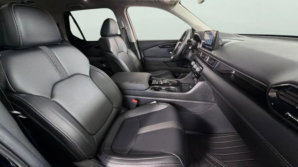 Used 2025 Black Honda EX-L image 32