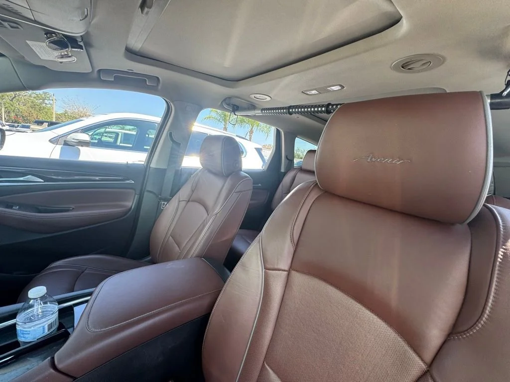 Used 2019 Includes Spectra Gray lower exterior accent color.) Buick Avenir image 9