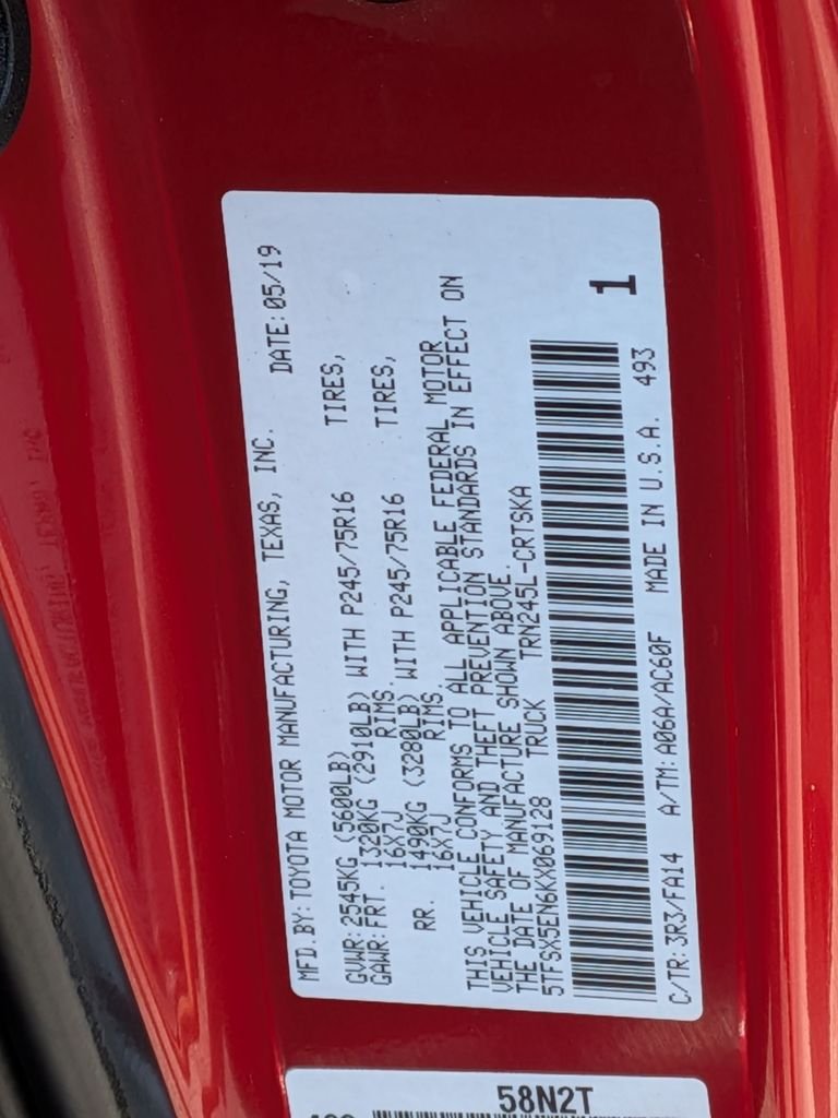 Used 2019 Red Toyota SR image 29