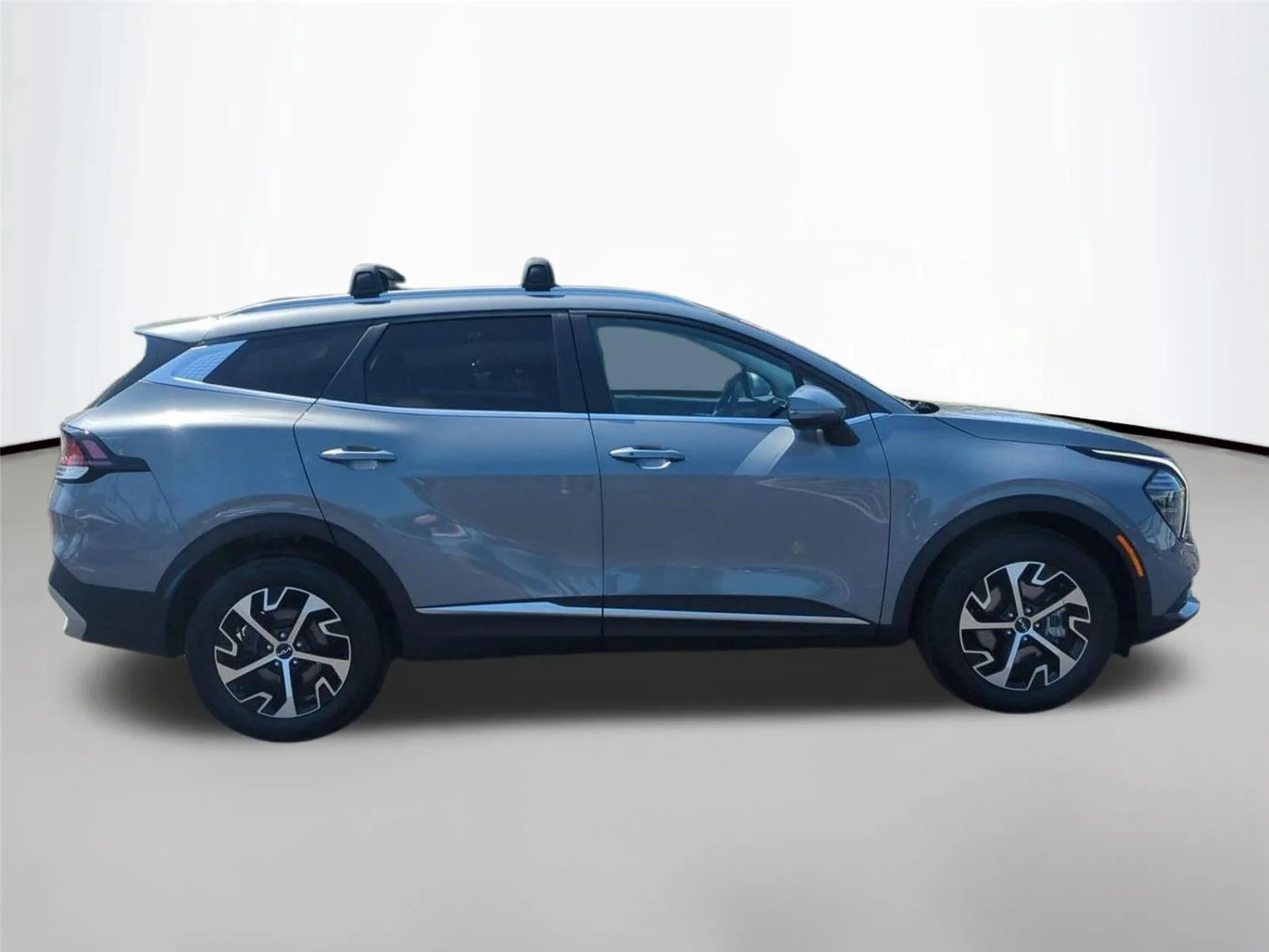 Used 2024 Everlasting Silver Kia EX image 6