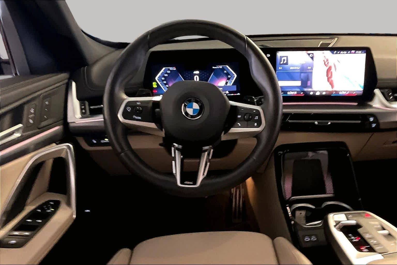 Certified Used 2025 Mineral White Metallic BMW xDrive28i image 5