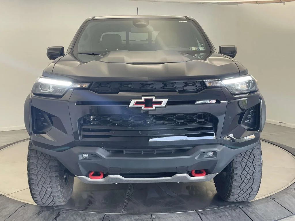 Used 2023 Black Chevrolet ZR2 image 8