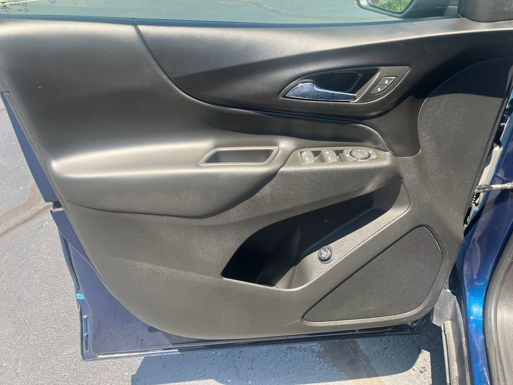 2022 Chevrolet Equinox LT - Photo 12