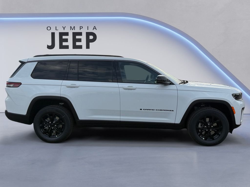 New 2026 Bright White Clearcoat Jeep Altitude image 6