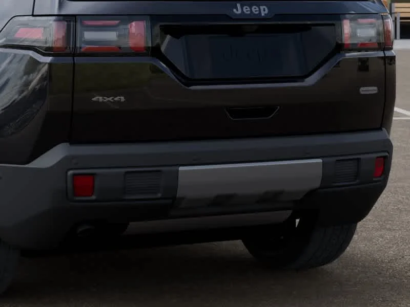 New 2026 Diamond Black Crystal Pearlcoat Jeep Overland image 13