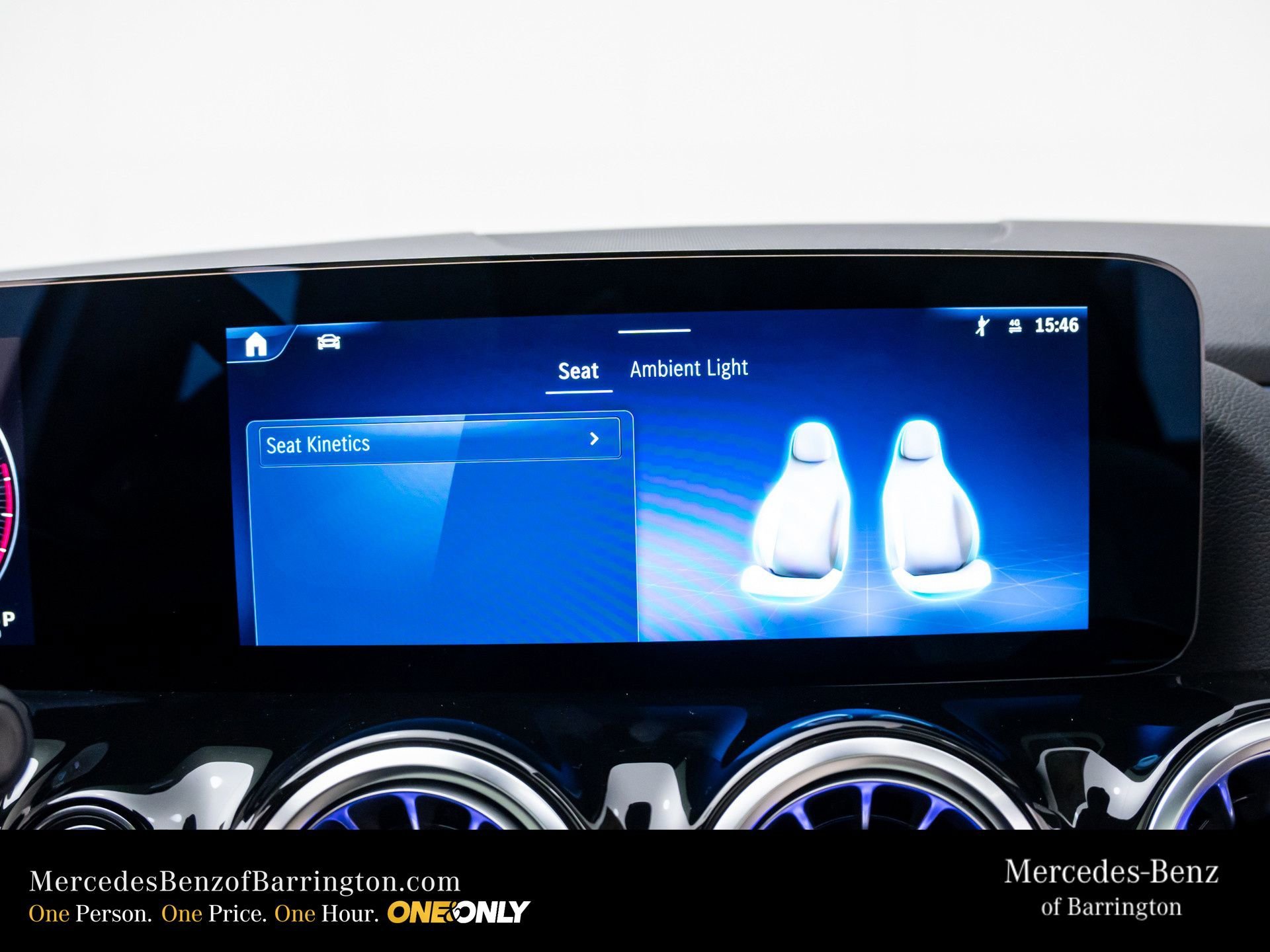 New 2026 Polar White Mercedes-Benz GLA 250 image 70