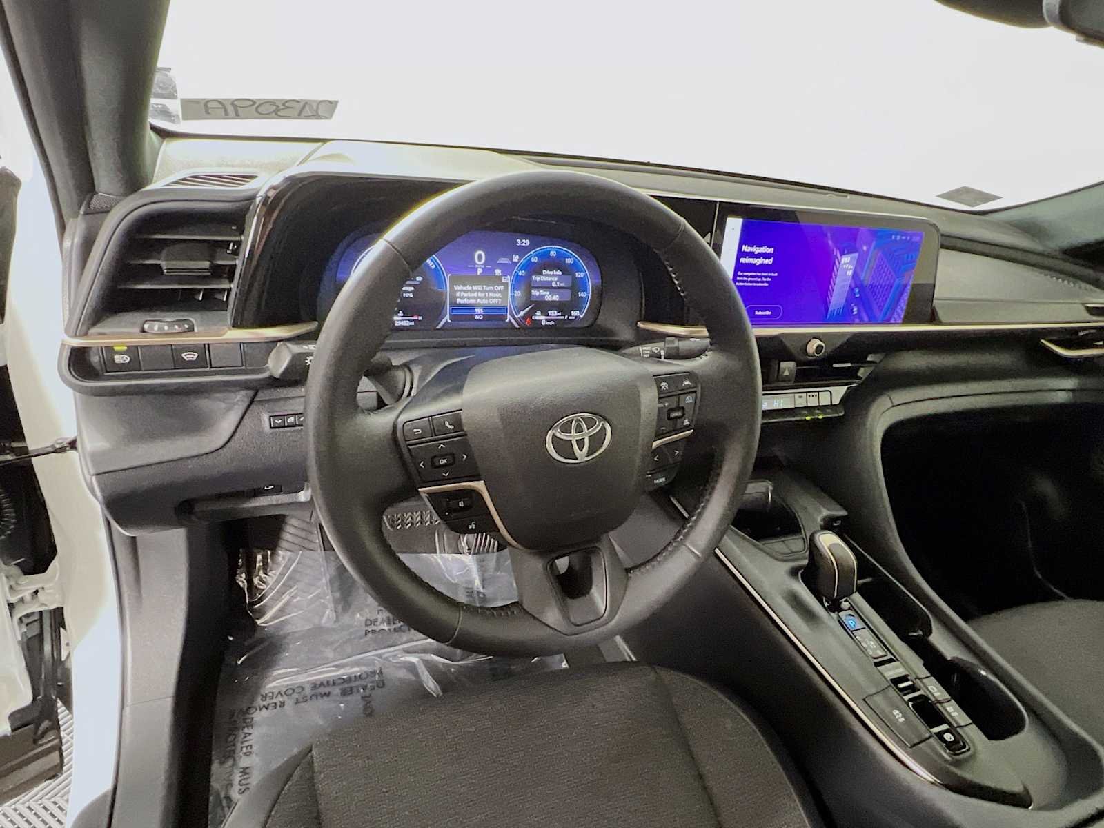 Used 2023 Oxygen White Toyota XLE image 11