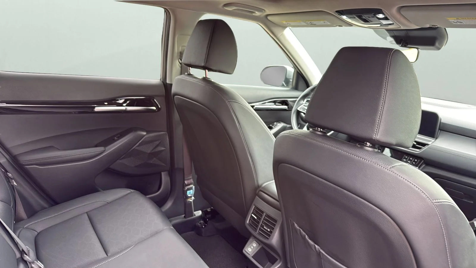 Used 2025 Gray Kia EX image 28