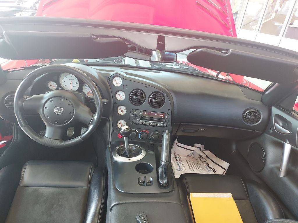 Used 2006 Red Dodge SRT10 image 15