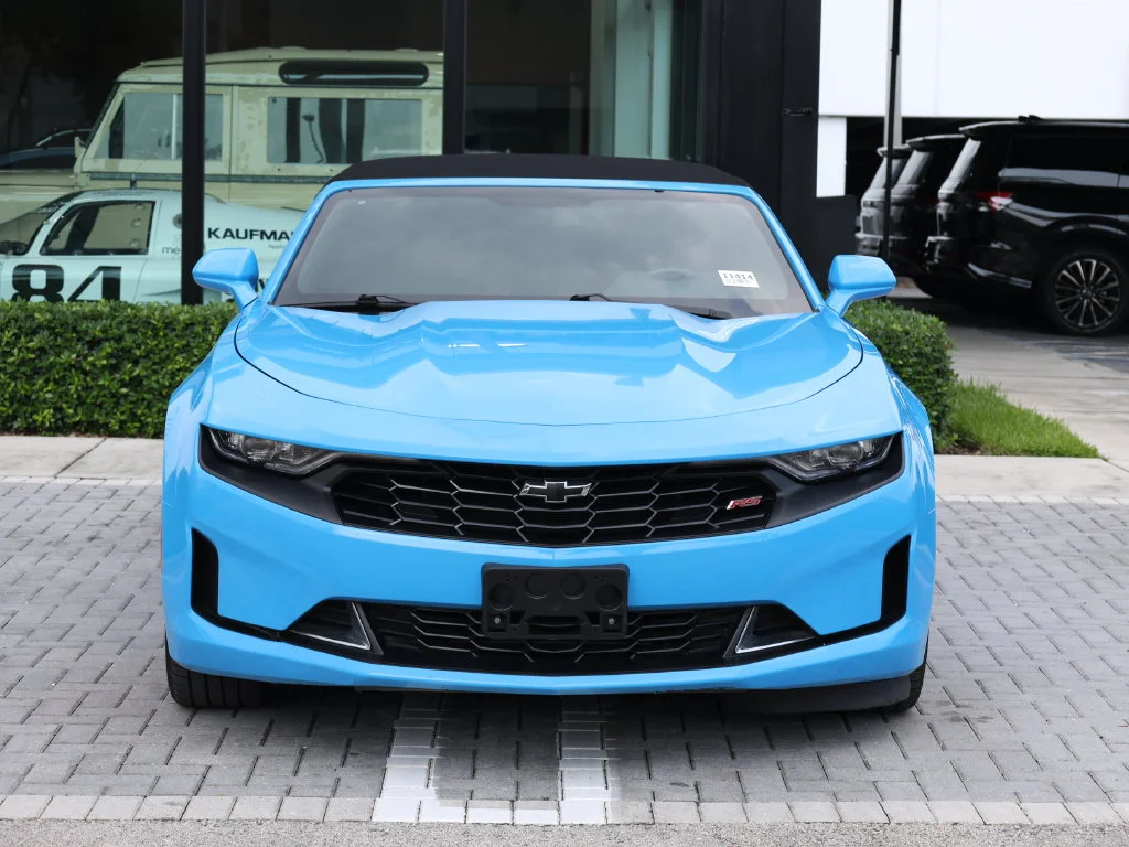 Used 2023 Blue Chevrolet 2LT image 4