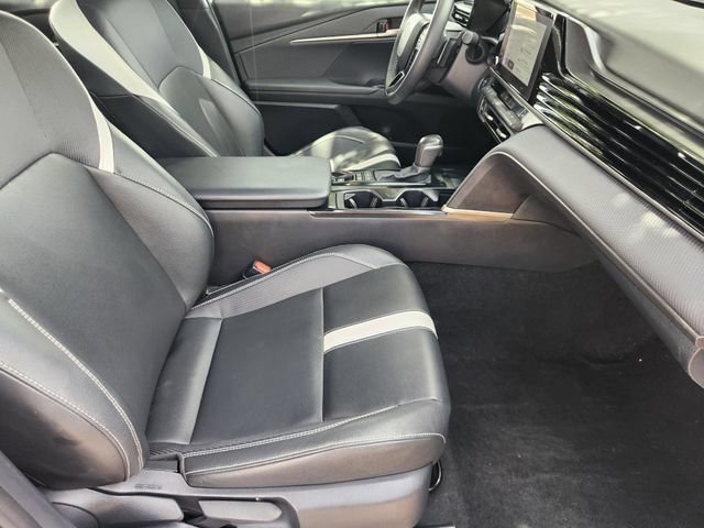 Used 2025 White Toyota LE image 14