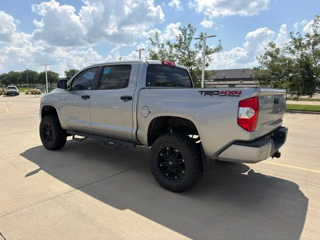 Used 2017 Silver Toyota SR5 image 5