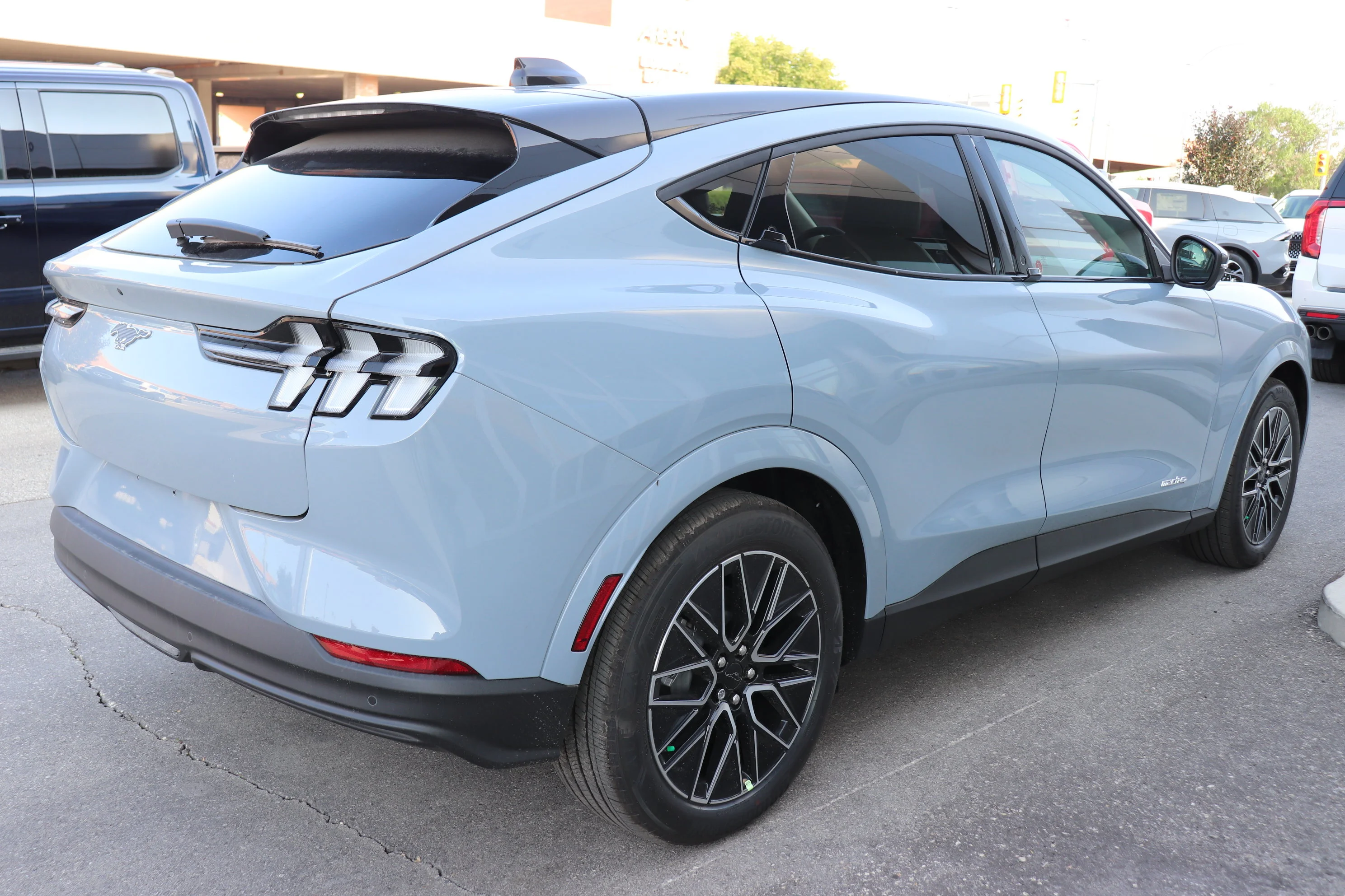 New 2026 GLACIER GRAY METALLIC TRI-COAT Ford Premium image 4