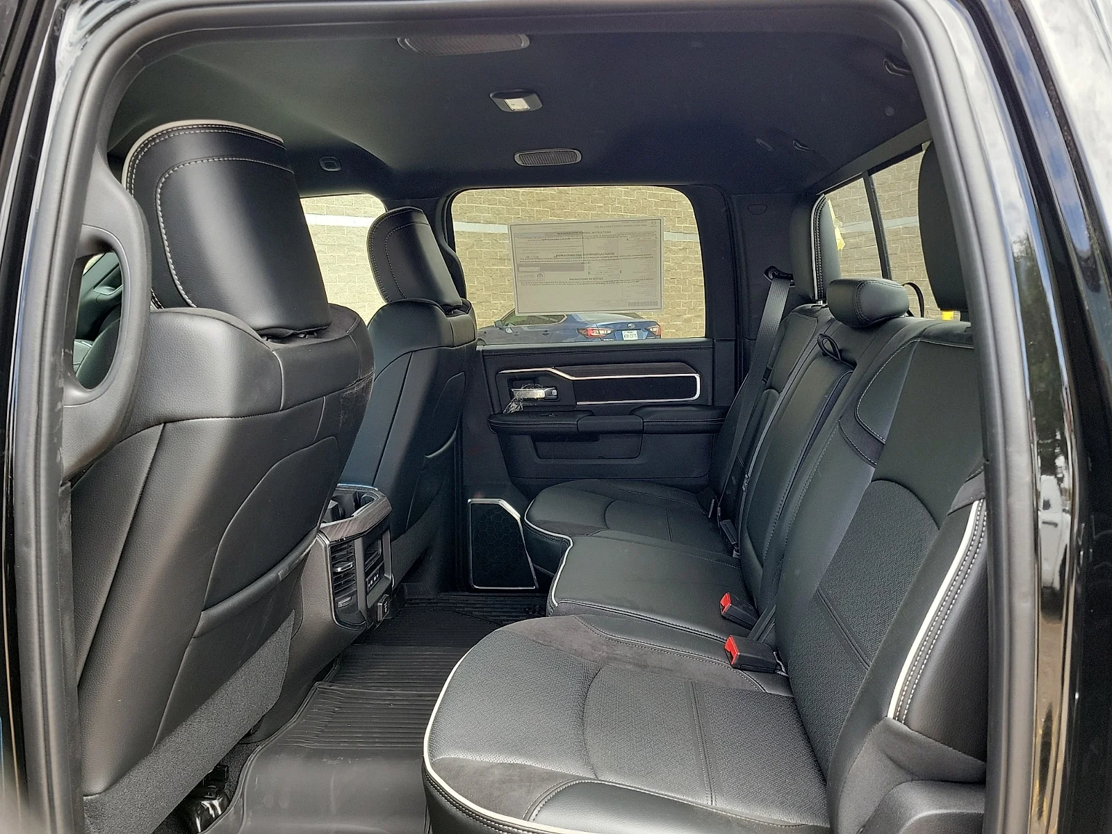 New 2026 PXJ Diamond Bla Ram LARAMIE CREW CAB 4X4 6