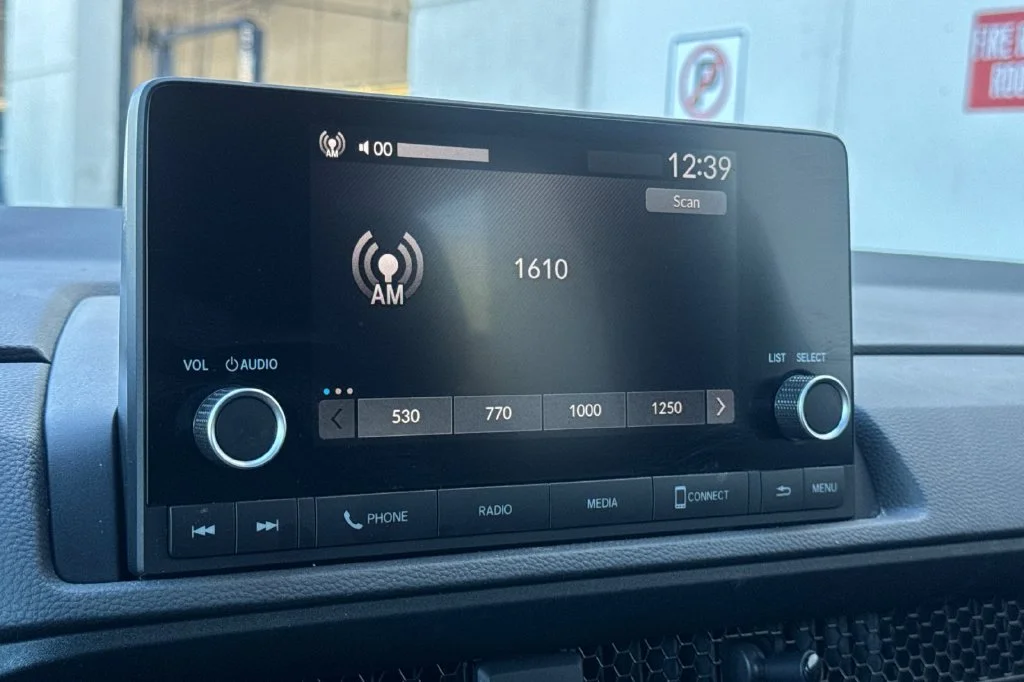 Used 2025  Honda Sport image 21