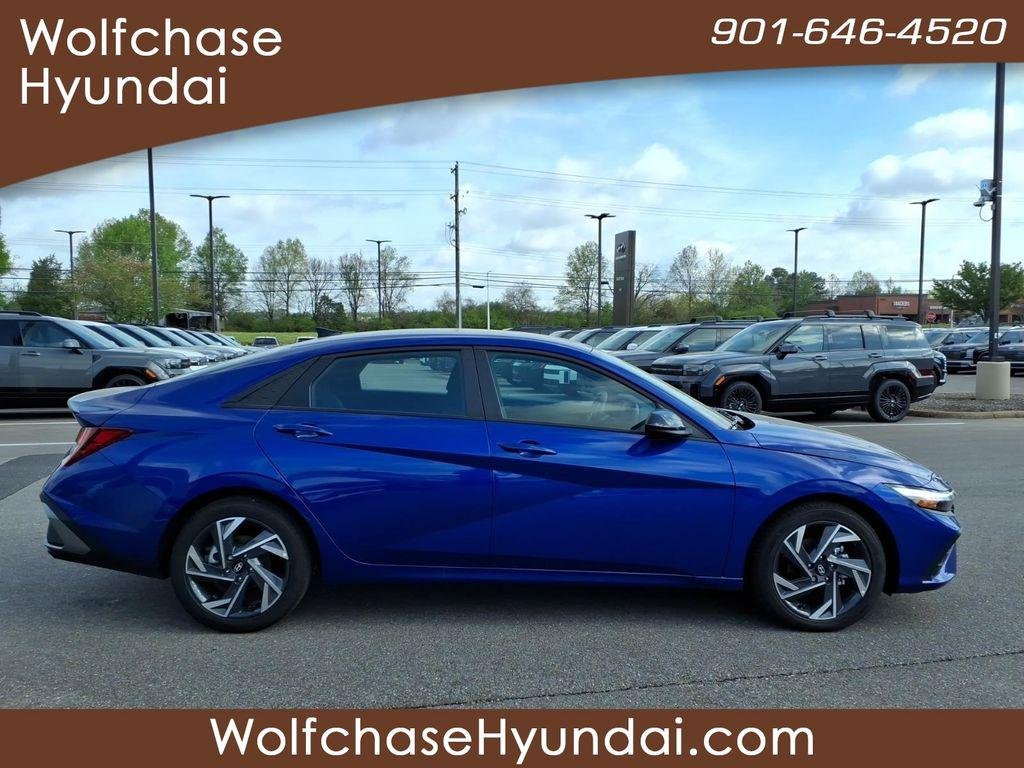 2025 Hyundai Elantra SEL - Photo 6