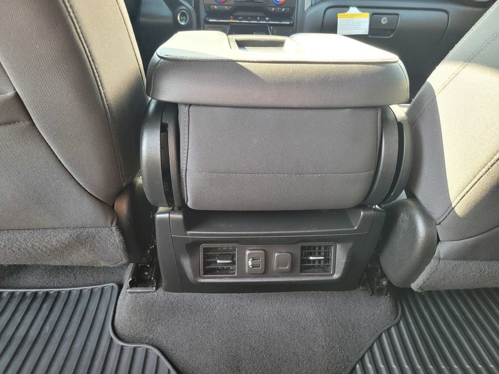 2022 Chevrolet Silverado 1500 LT - Photo 19