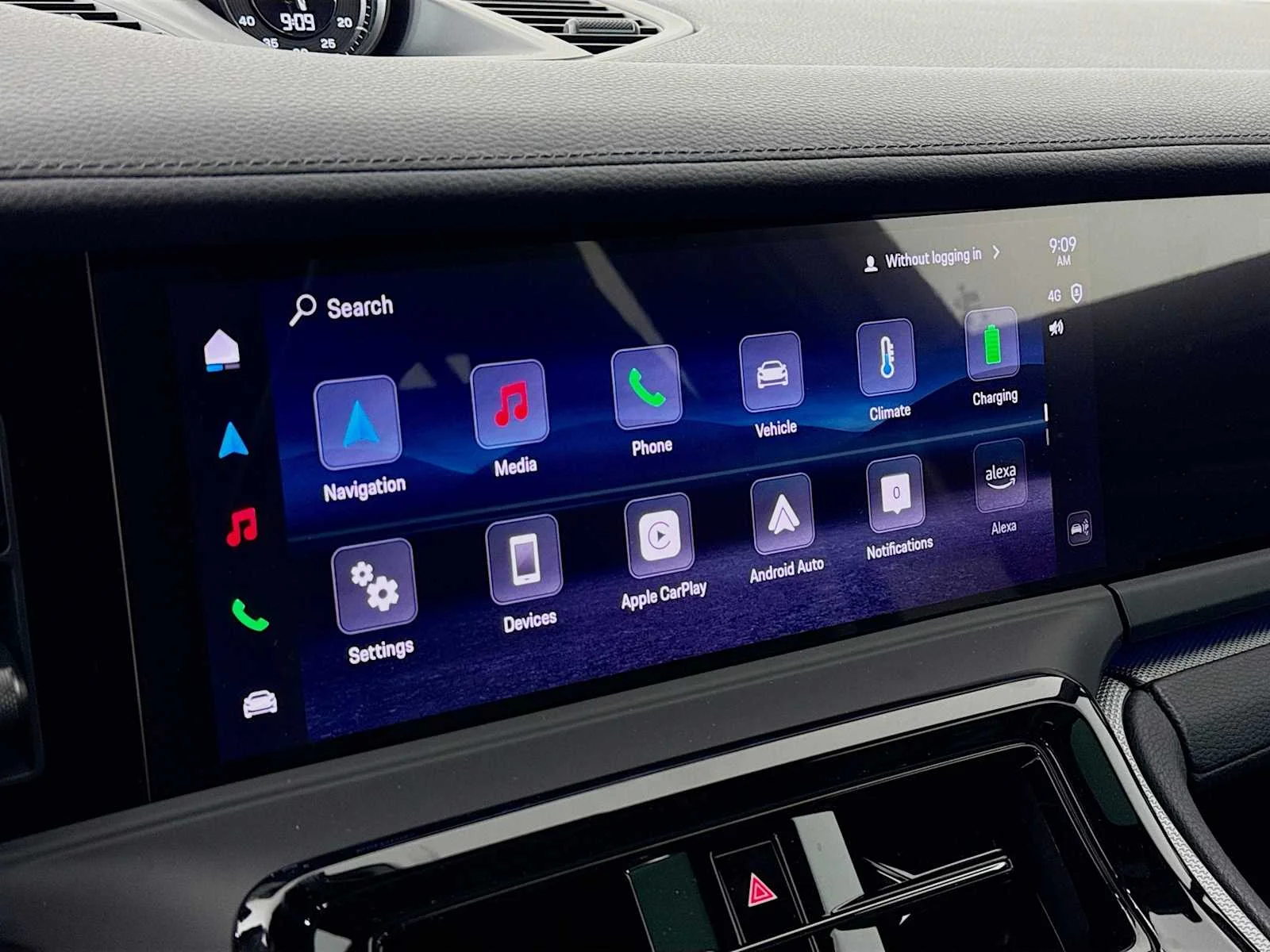 2026 Porsche Panamera 4 E-Hybrid - Photo 18