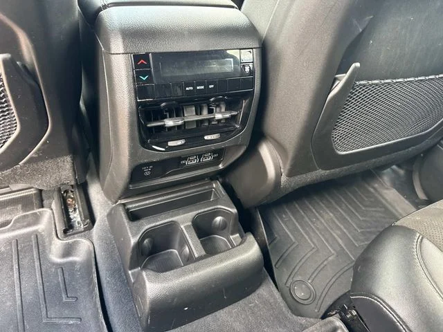 Used 2023 White Jeep Altitude image 20