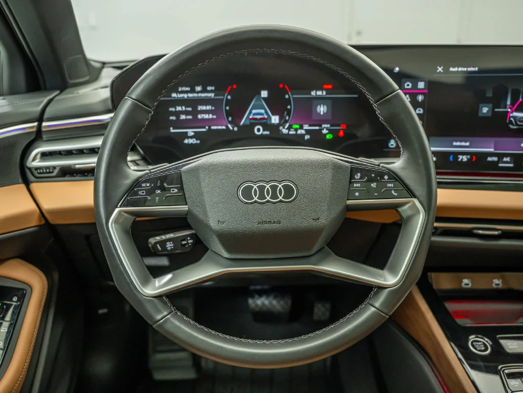 Used 2025 Glacier White Audi 2.0T Premium image 34