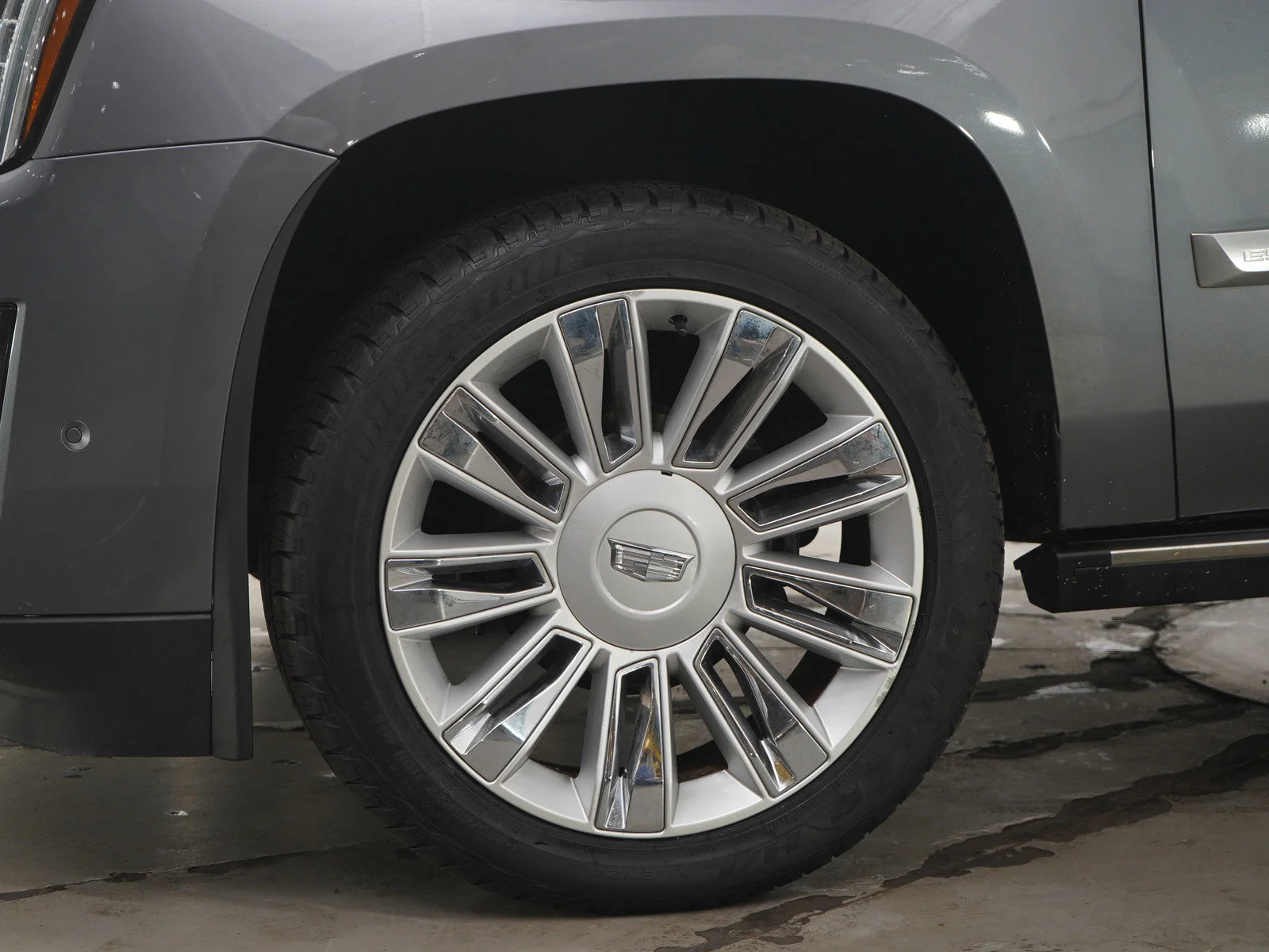 Used 2019 Satin Steel Metallic Cadillac Platinum Edition image 33