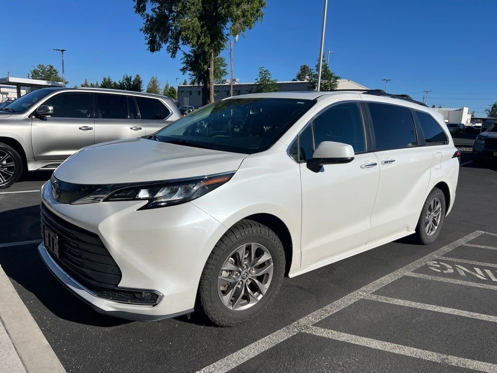 Used 2023 Beige Toyota XLE image 1