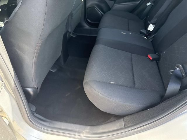 Used 2015 Alabaster Silver Metallic Honda EX image 13