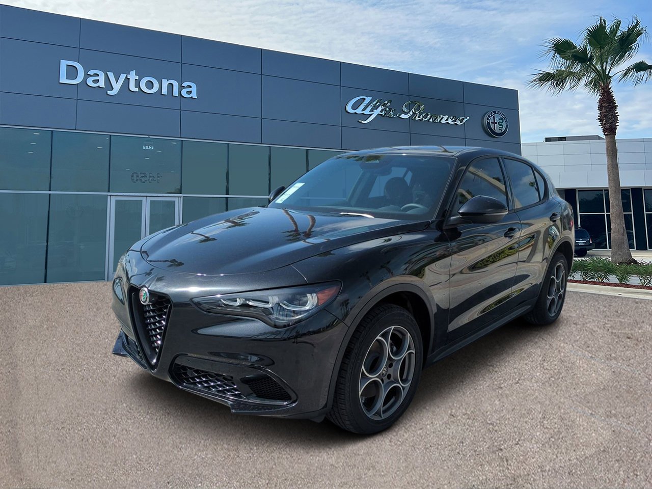 2025 Alfa Romeo Stelvio Sprint photo 4