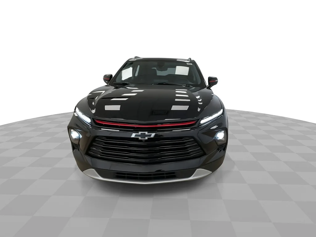 Used 2023 Black Chevrolet LT image 4