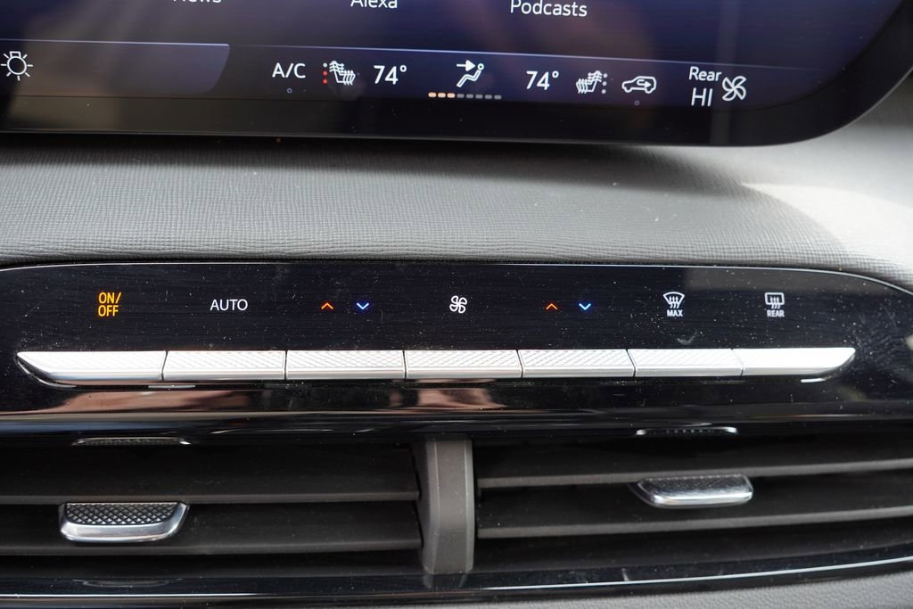 2025 Buick Enclave Preferred - Photo 30