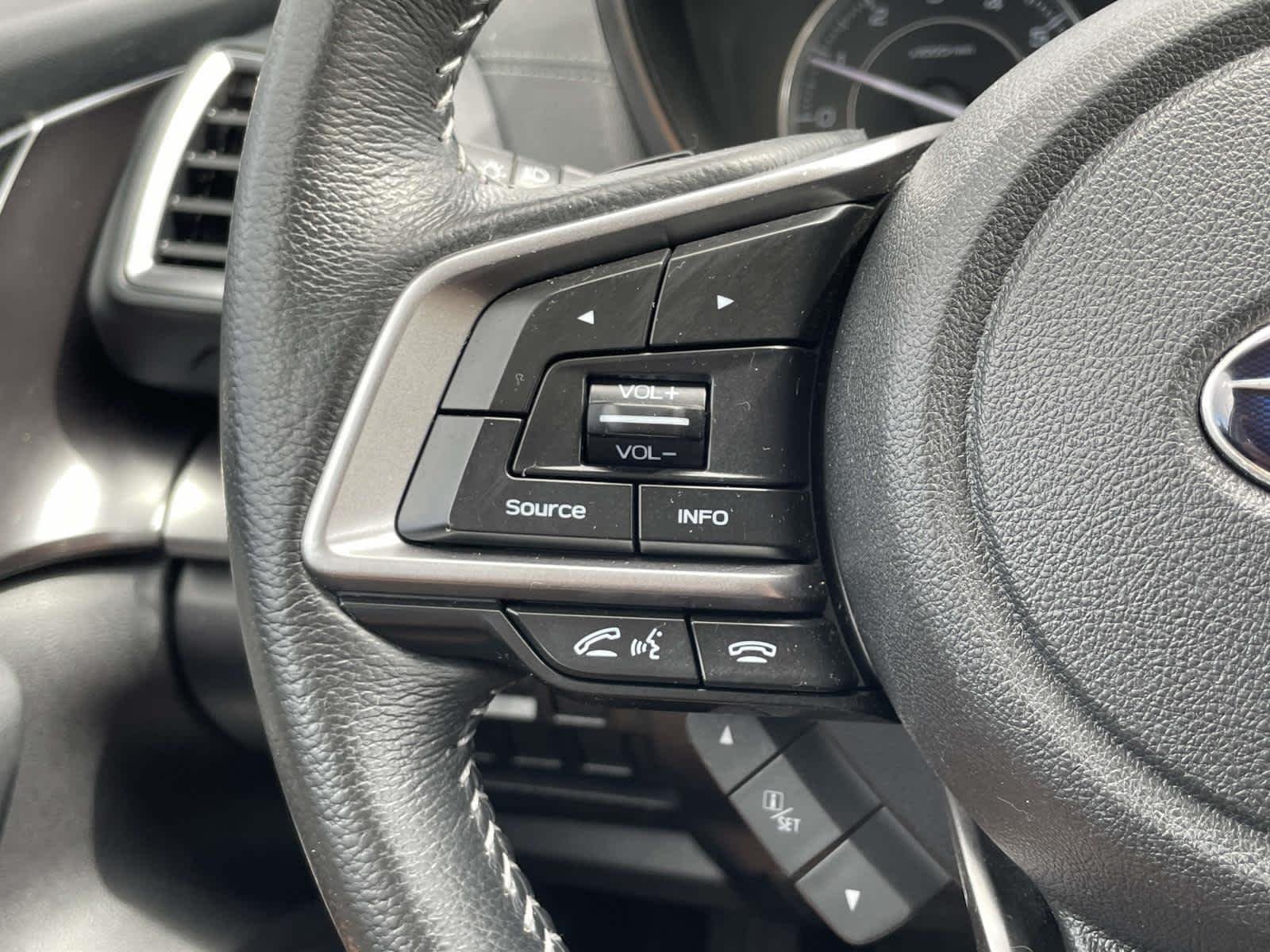 Used 2019  Subaru Limited image 36