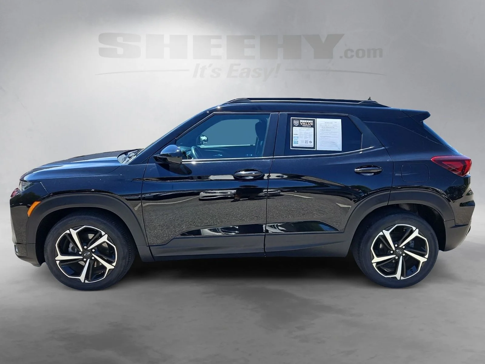 Used 2022 Black Chevrolet RS image 15