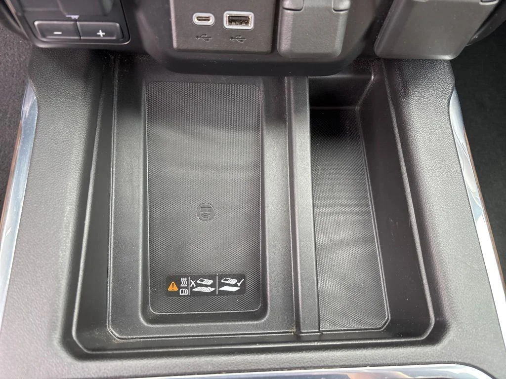 Used 2021 Black Metallic Chevrolet High Country image 21