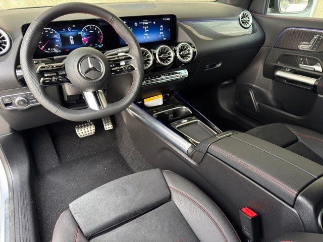 Used 2025 Silver Mercedes-Benz GLA 250 image 7