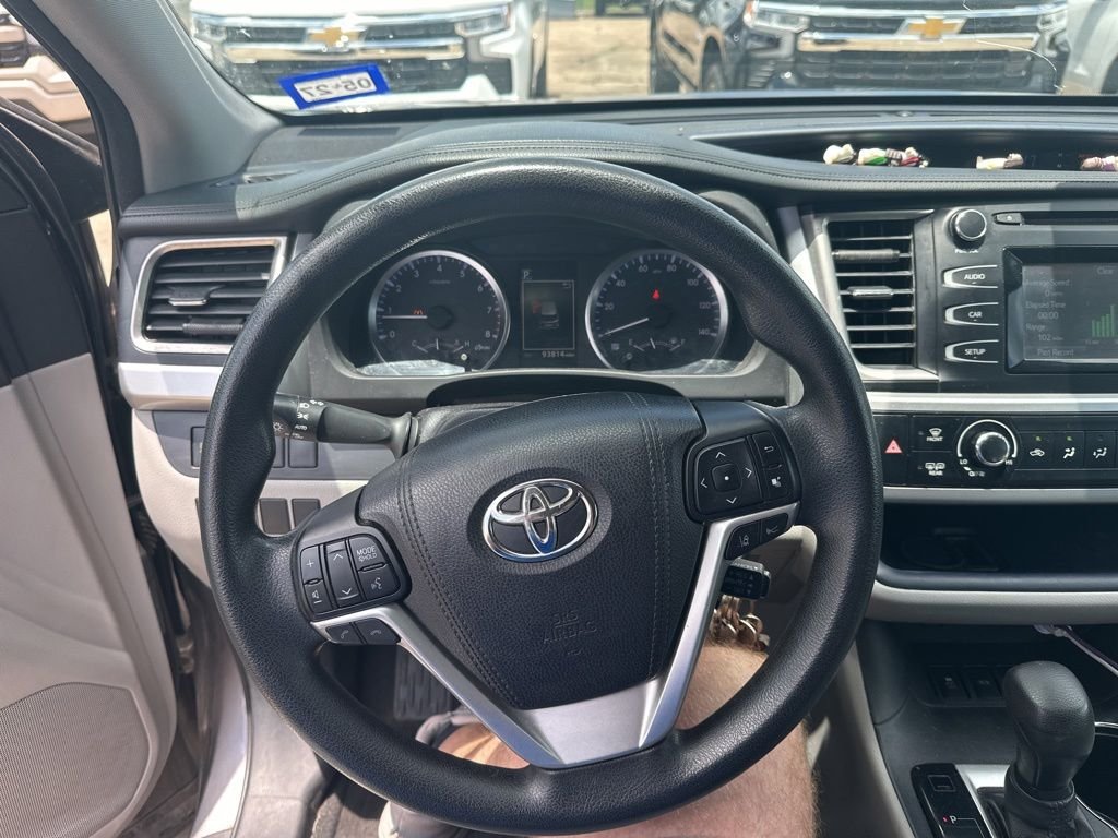 Used 2017 Gray Toyota LE image 2