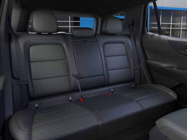 New 2027 Summit White Chevrolet LT image 17