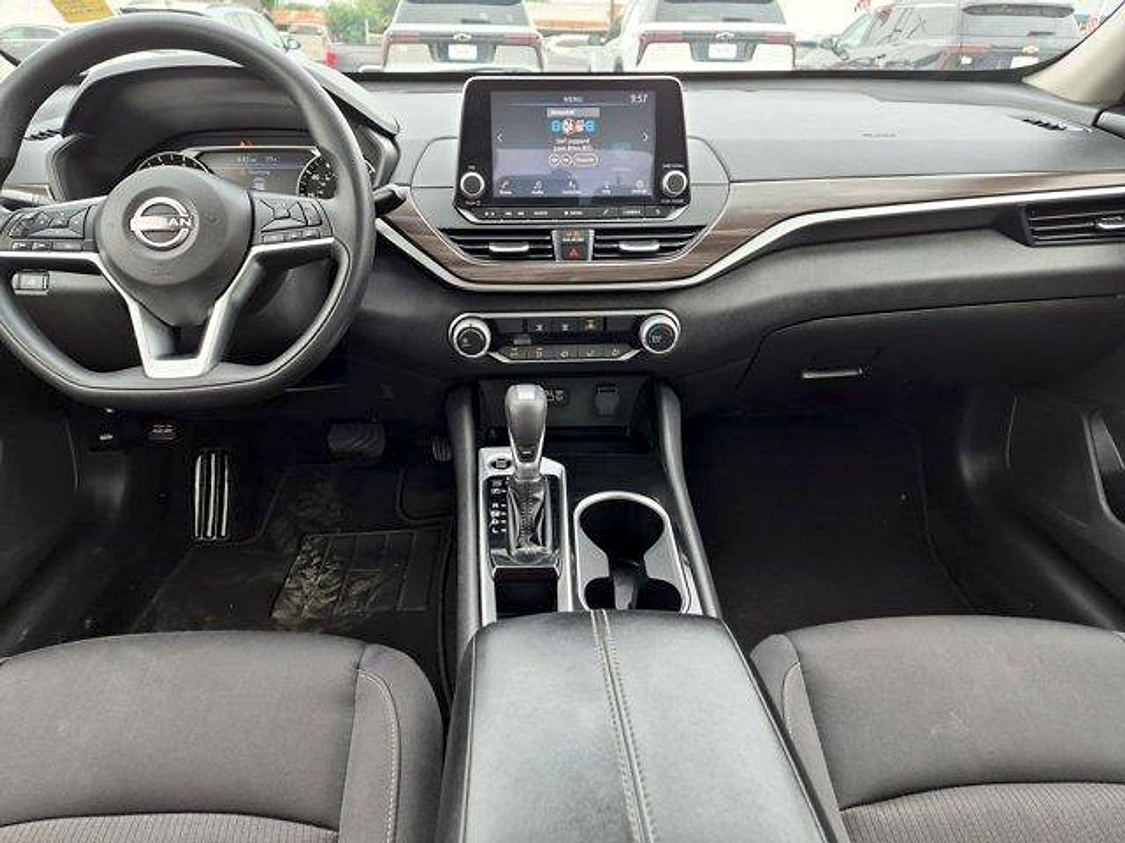 2024 Nissan Altima SV - Photo 19