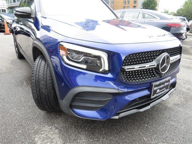 Used 2020 Galaxy Blue Metallic Mercedes-Benz GLB 250 image 18