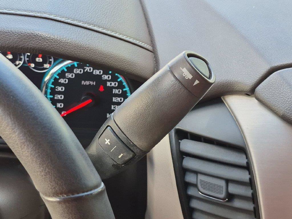 Used 2018 White GMC Denali image 21