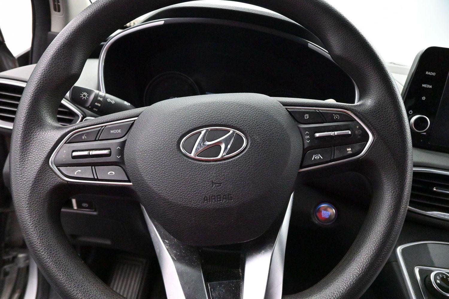 Used 2021 Shimmering Silver Hyundai SEL image 16