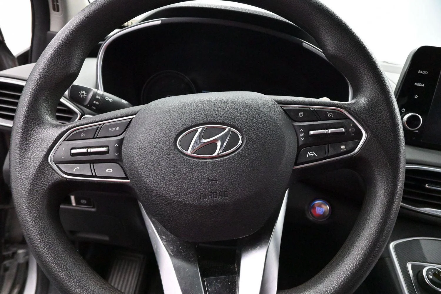 Used 2021 Shimmering Silver Hyundai SEL image 16