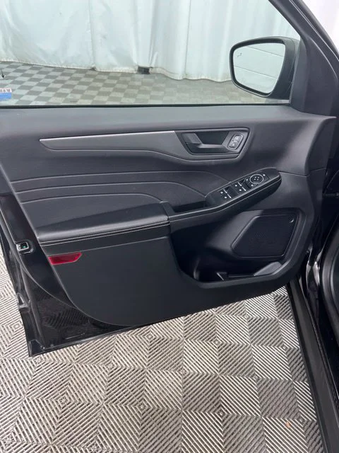 Used 2023 Black Ford Active image 8