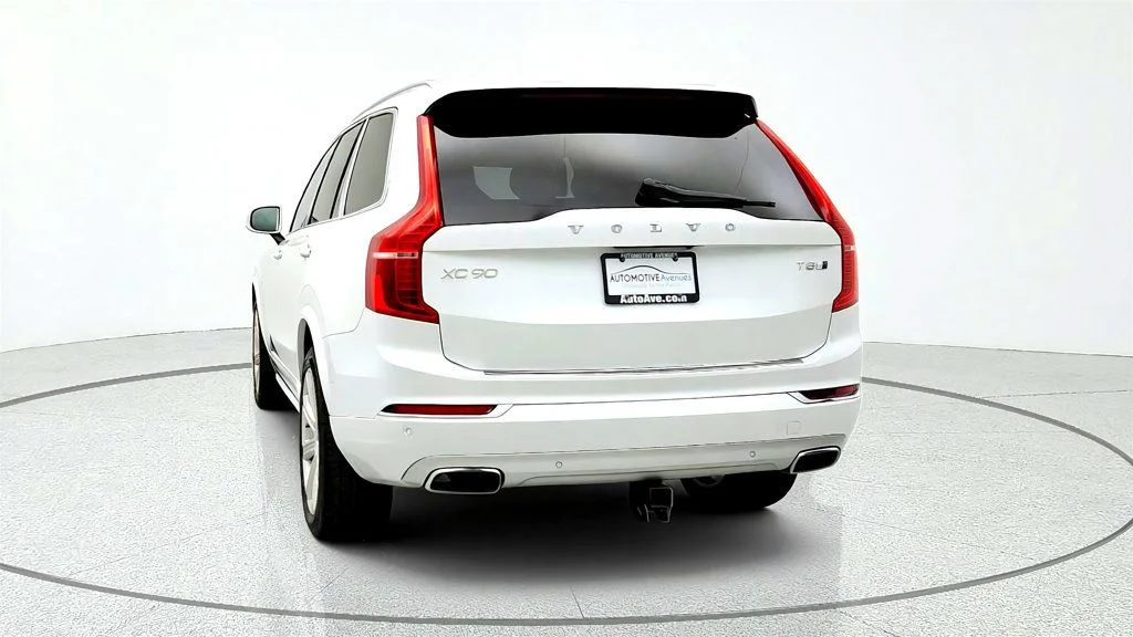 Used 2017 Crystal White Pearl Volvo T8 eAWD Plug-In Hybrid 7-Passenger Excellence image 6
