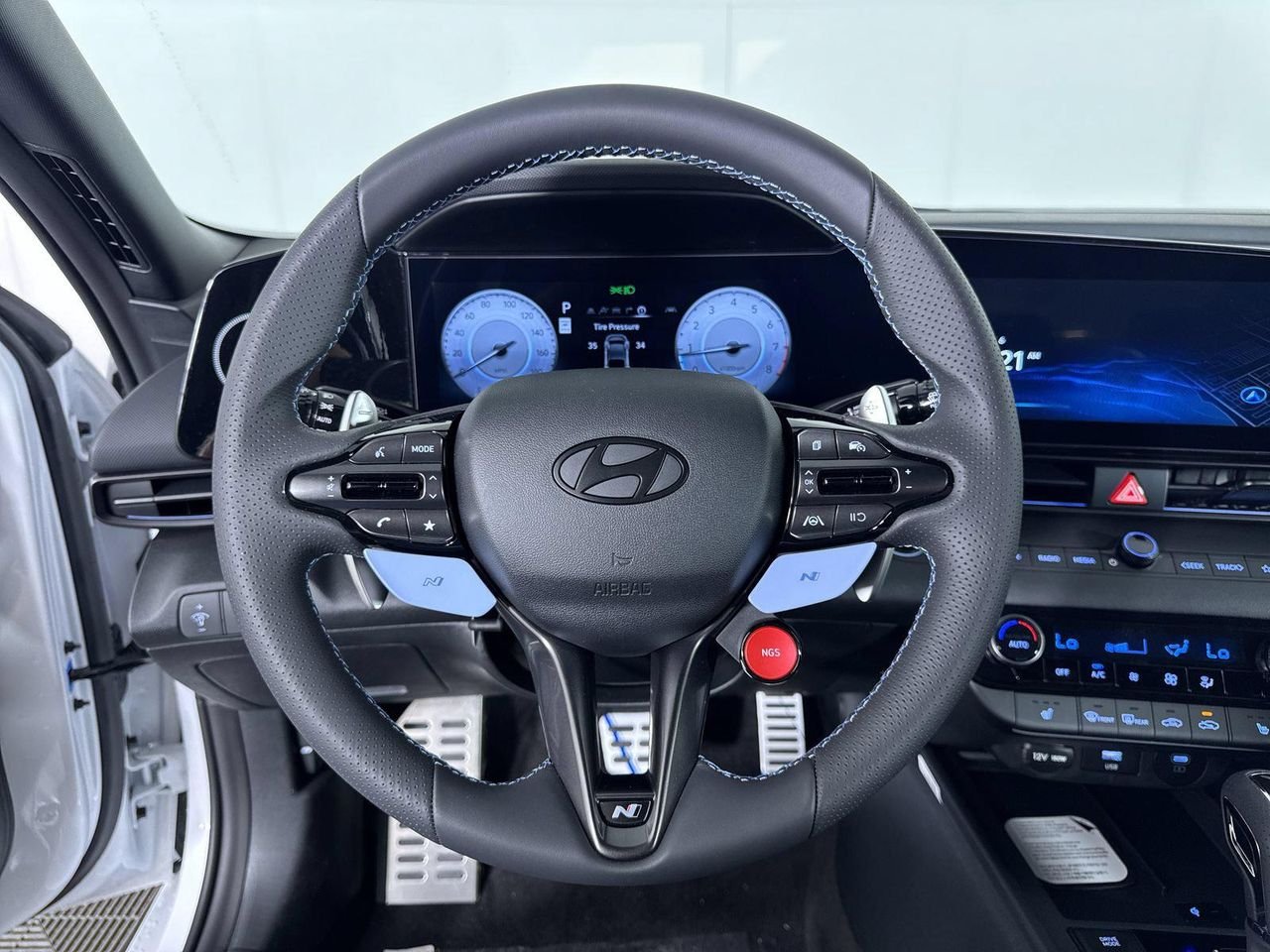 New 2026 Atlas White Hyundai Sedan image 17