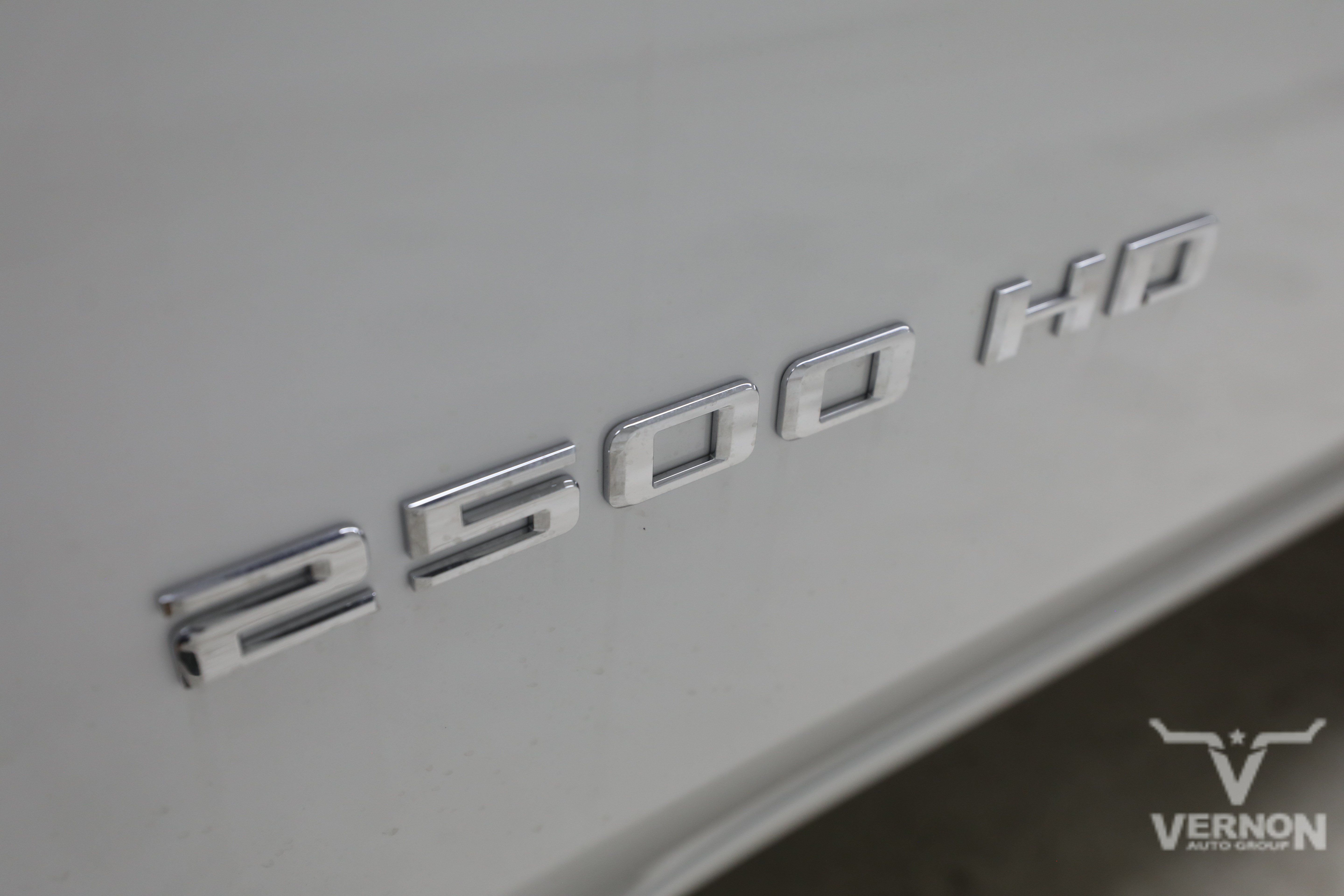 New 2026 Summit White Chevrolet N image 36